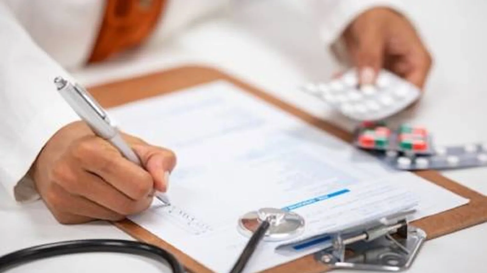 Náuseas y vómito: evaluación clínica y síntomas asociados en Jalisco y Colima
